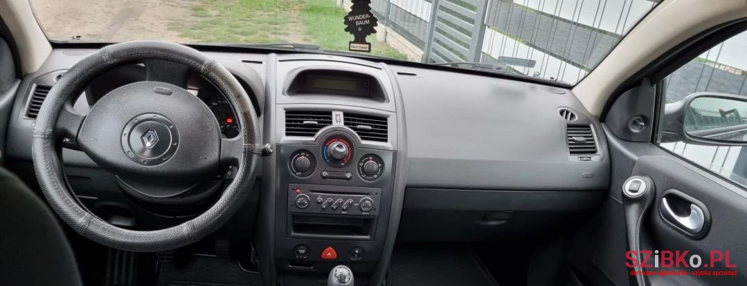 2007' Renault Megane photo #6