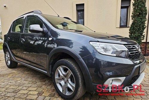 2019' Dacia Sandero Stepway photo #2