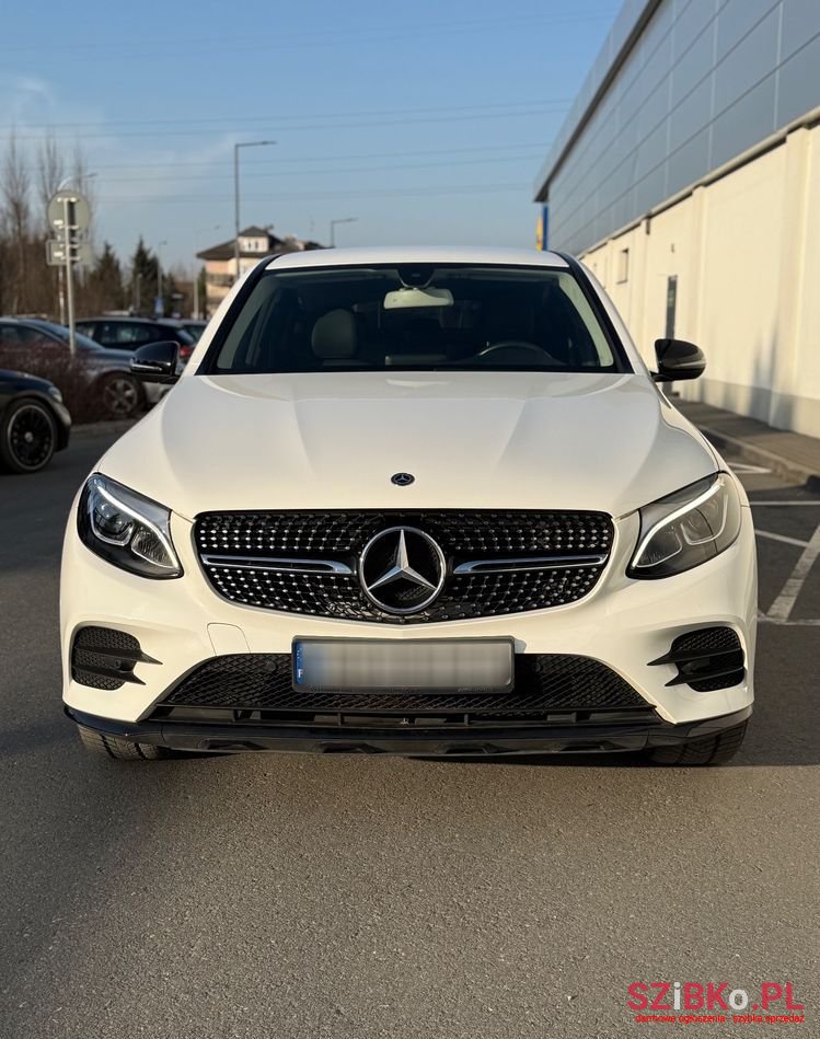 2017' Mercedes-Benz GLC photo #4