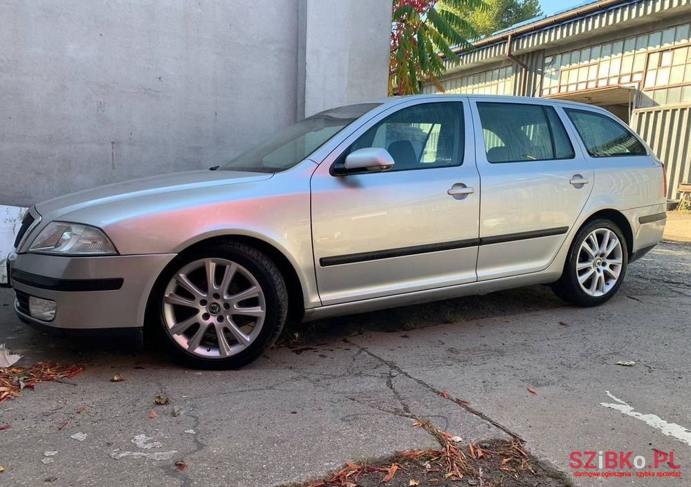 2005' Skoda Octavia photo #4