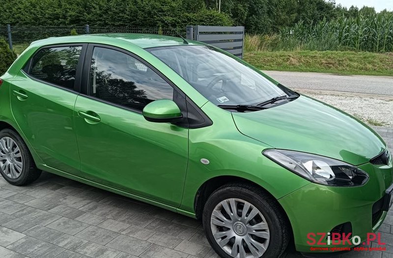 2008' Mazda 2 photo #1
