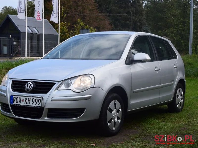 2008' Volkswagen Polo photo #2