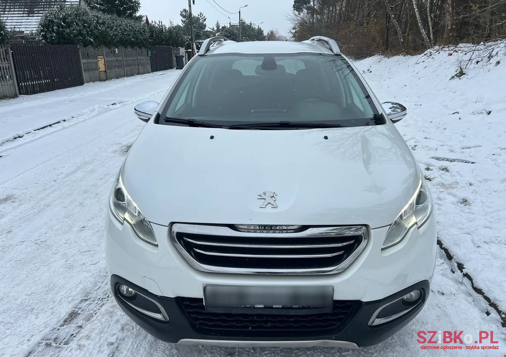 2015' Peugeot 2008 1.6 E-Hdi Allure S&S photo #2