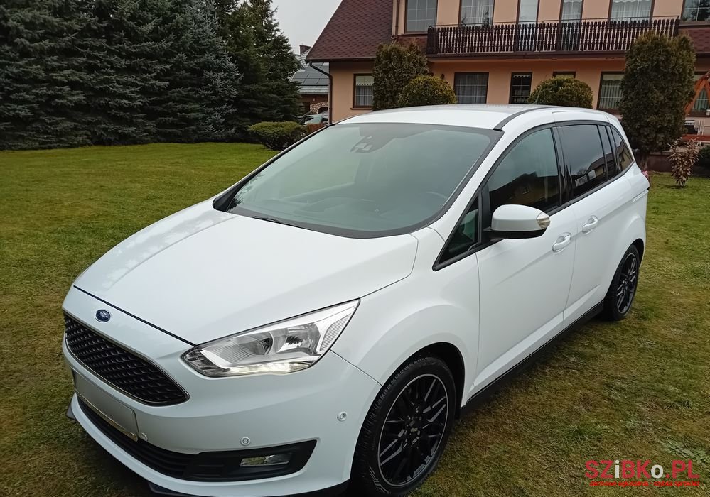 2015' Ford Grand C-MAX photo #3