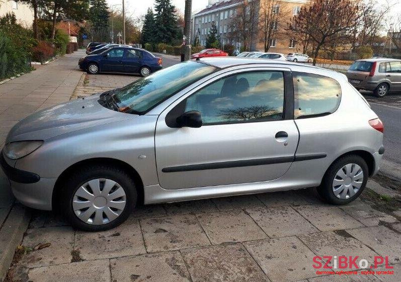 2002' Peugeot 206 photo #1