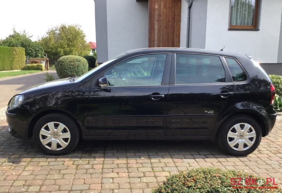 2009' Volkswagen Polo photo #4