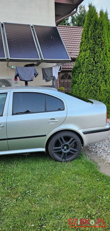 2002' Skoda Octavia photo #5