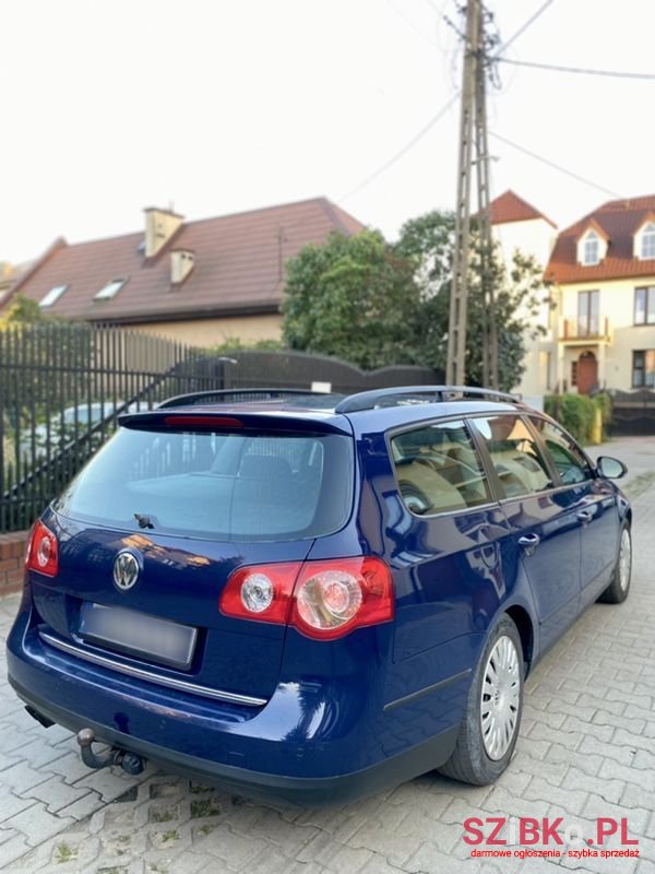 2006' Volkswagen Passat photo #4