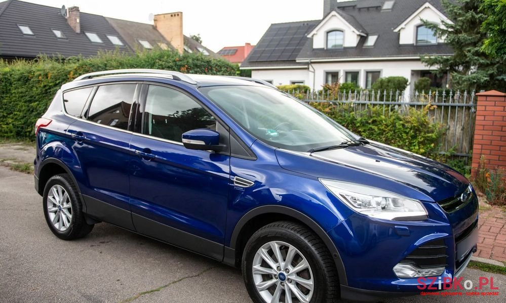 2016' Ford Kuga 2.0 Tdci 4X4 Titanium photo #3