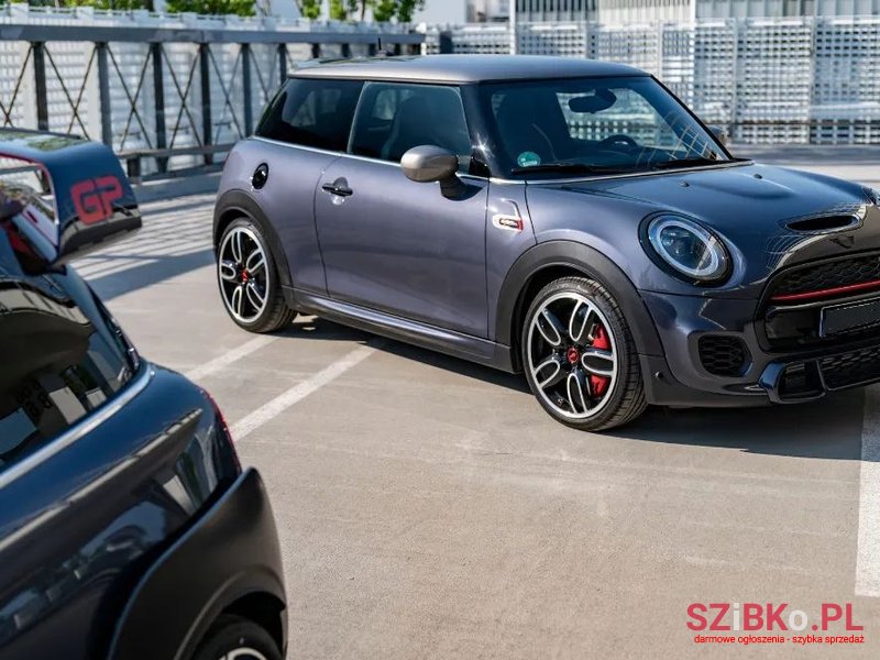 2020' MINI John Cooper Works photo #5