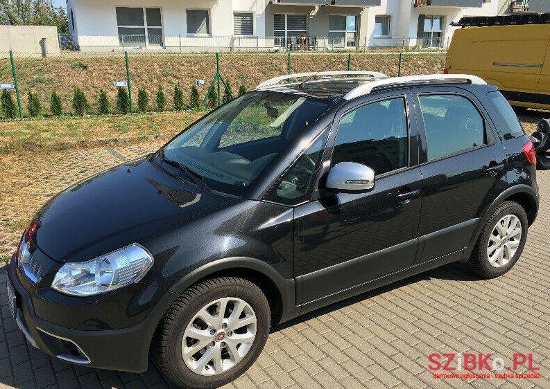 2012' Fiat Sedici photo #1