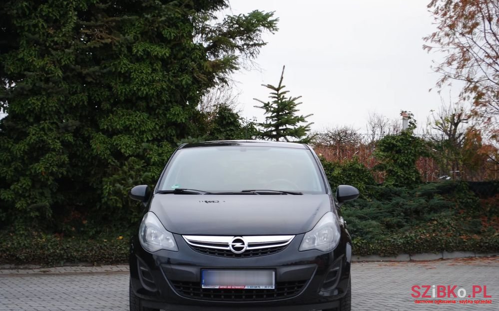 2013' Opel Corsa photo #3