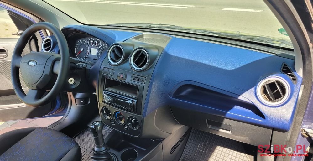 2005' Ford Fiesta 1.3 photo #4