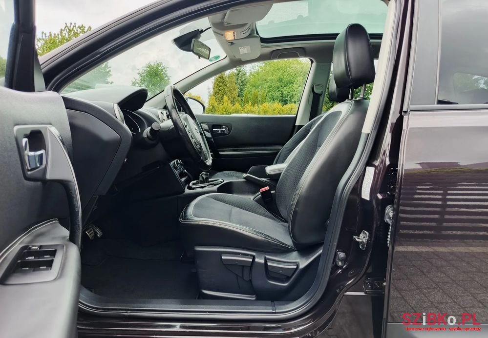 2013' Nissan Qashqai 2.0 Tekna photo #3