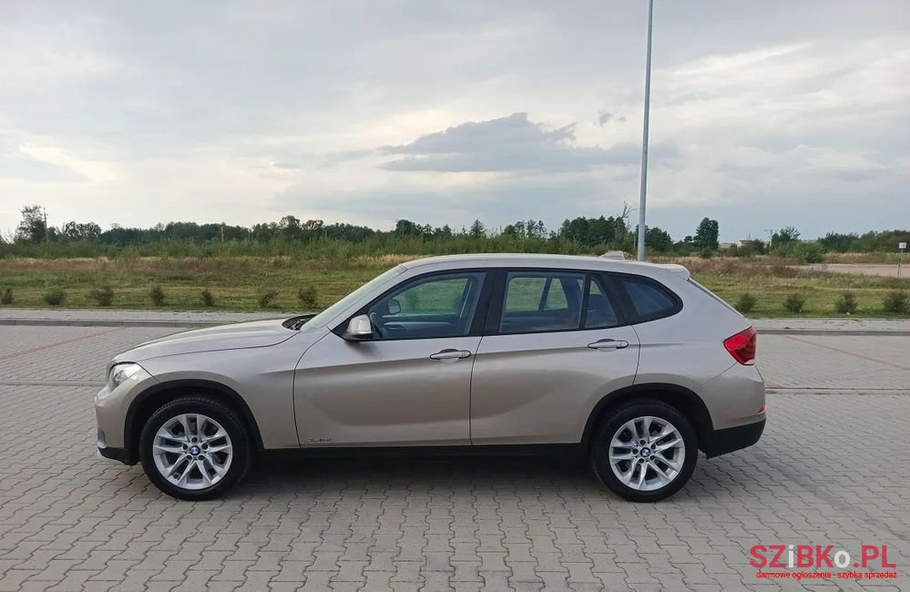2015' BMW X1 Sdrive18I Sport Line photo #2
