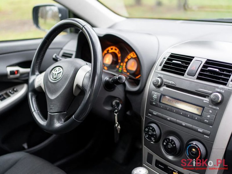 2007' Toyota Corolla 1.4 Vvt-I Luna photo #3