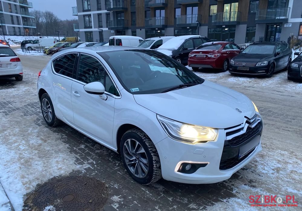 2011' Citroen DS4 1.6 Thp Sochic Mcp photo #2