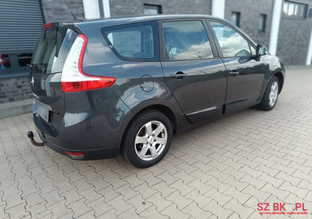 2011' Renault Grand Scenic photo #6