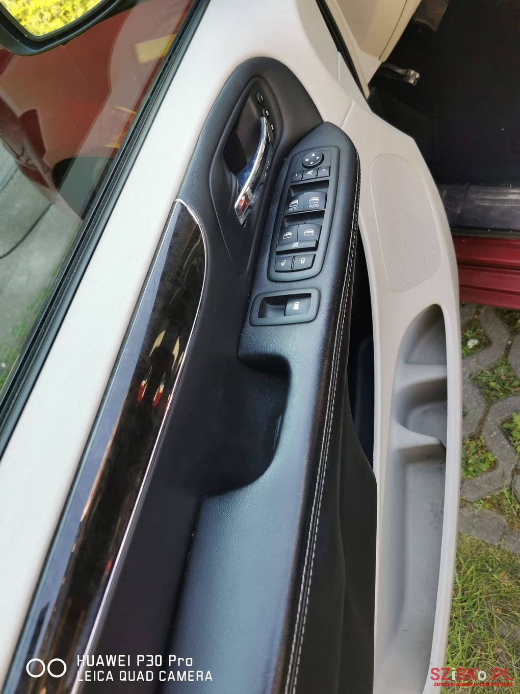 2014' Chrysler Town & Country photo #6