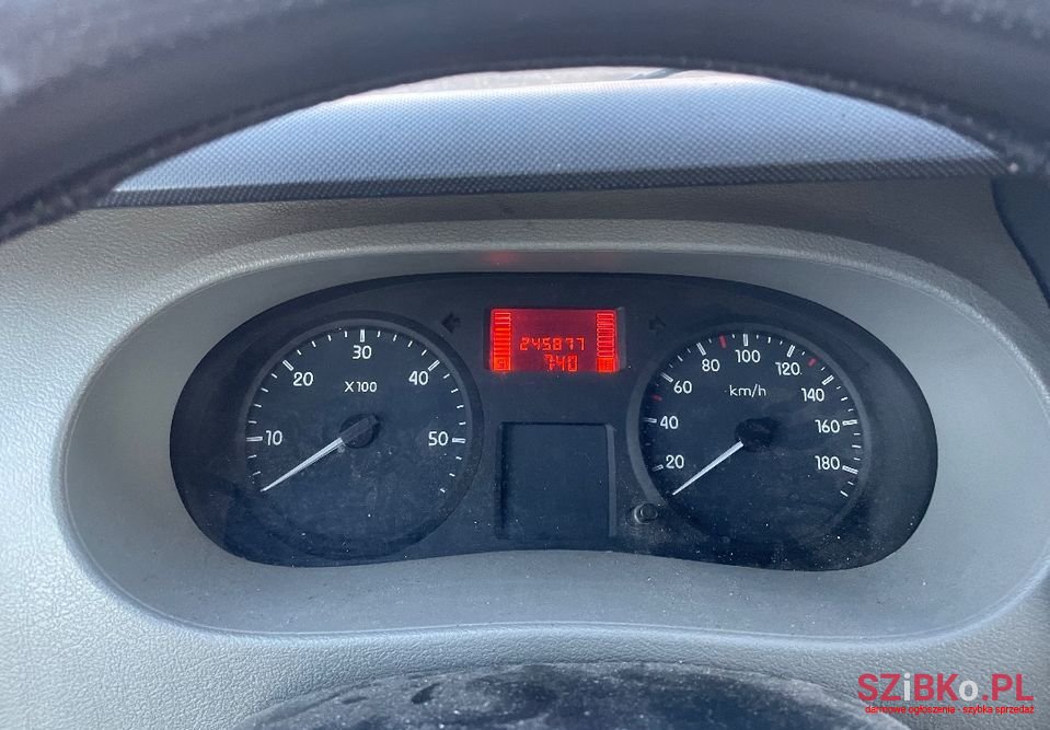 2007' Nissan Interstar photo #2