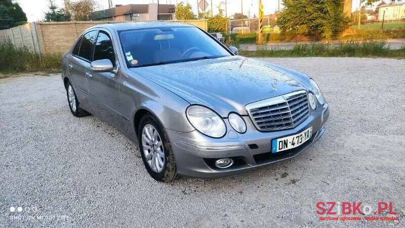 2007' Mercedes-Benz Klasa E photo #1