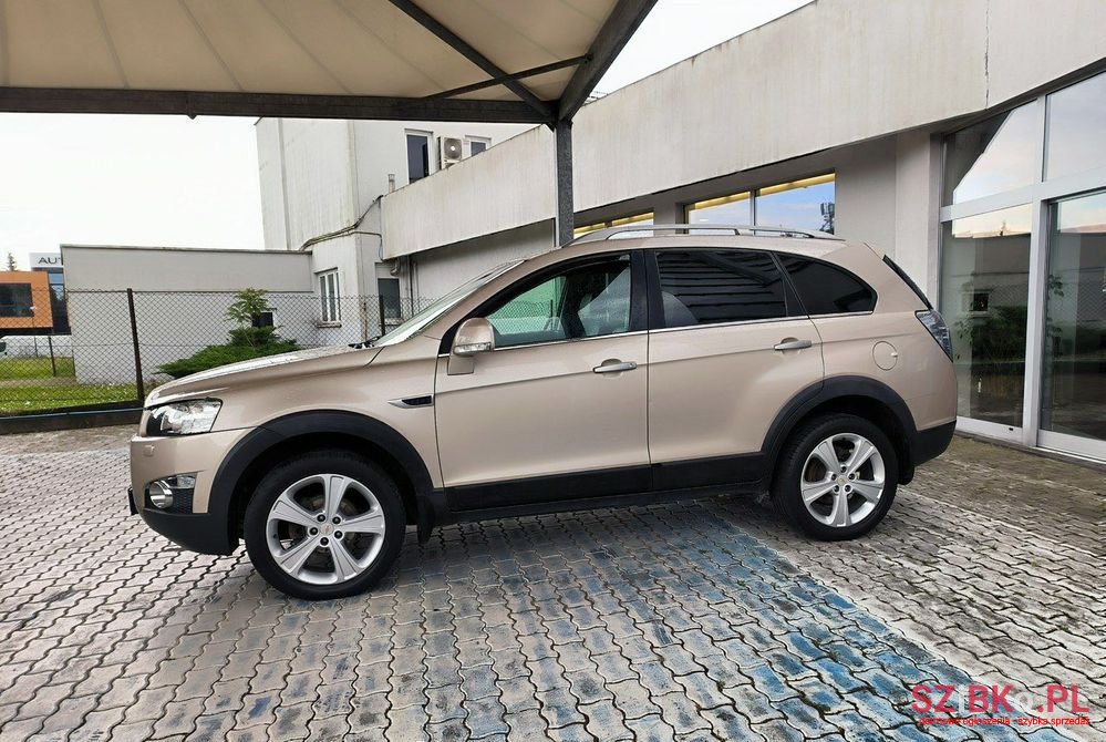 2012' Chevrolet Captiva photo #2