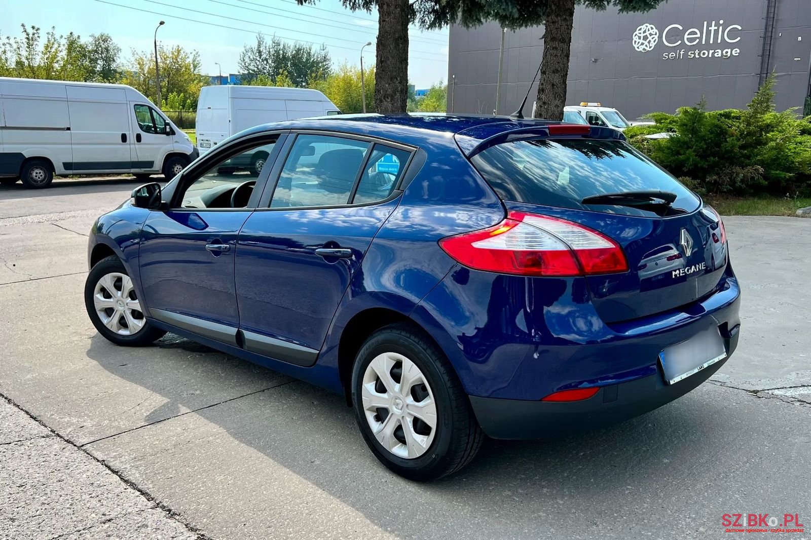 2009' Renault Megane photo #6