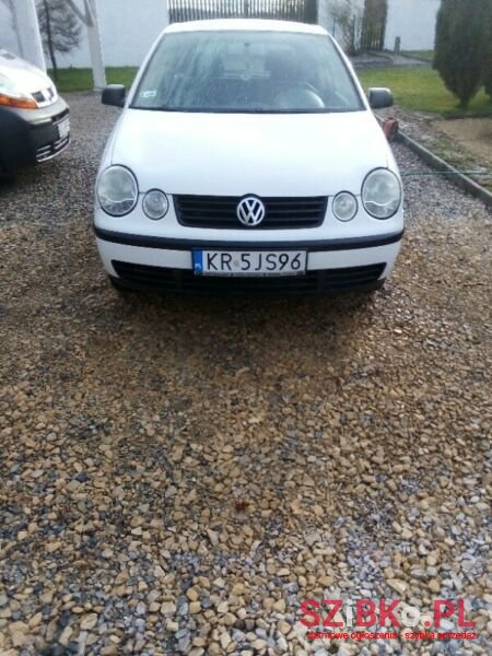 2002' Volkswagen Polo photo #3