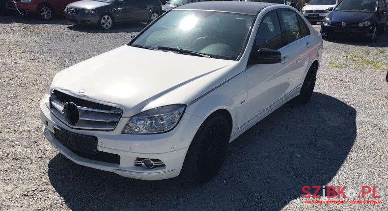 2008' Mercedes-Benz Klasa C photo #1