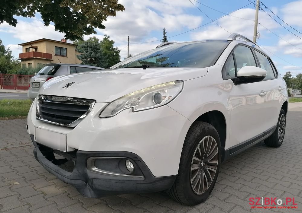 2015' Peugeot 2008 photo #1