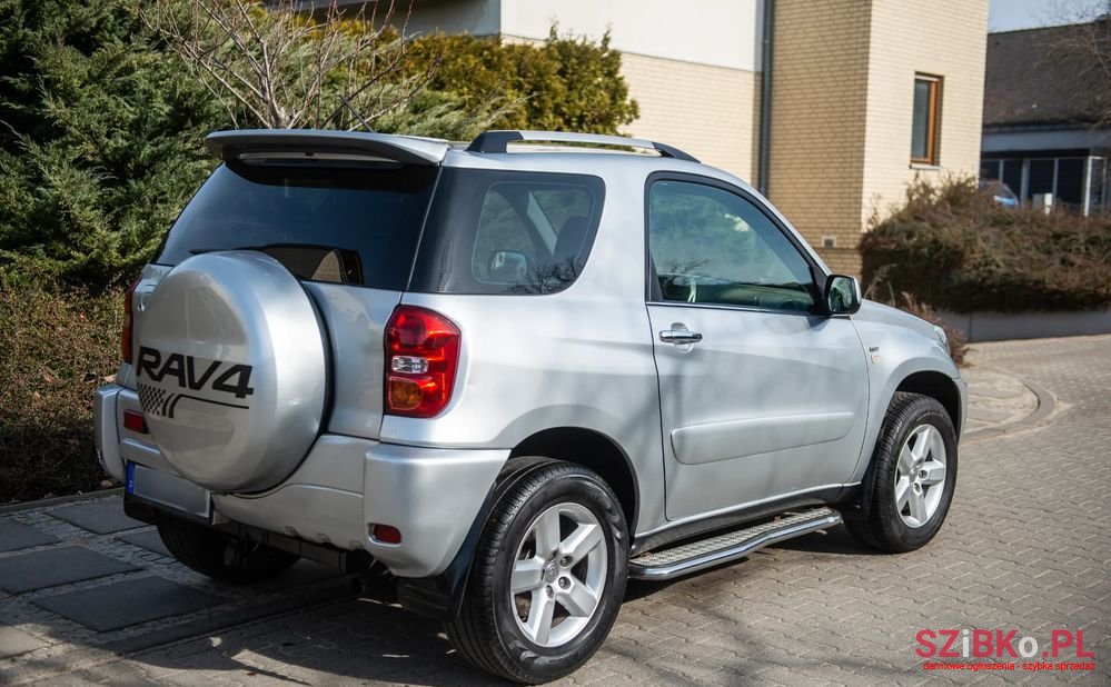 2004' Toyota RAV4 photo #5