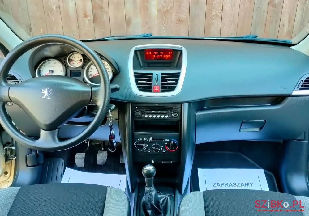 2008' Peugeot 207 1.4 Active photo #5