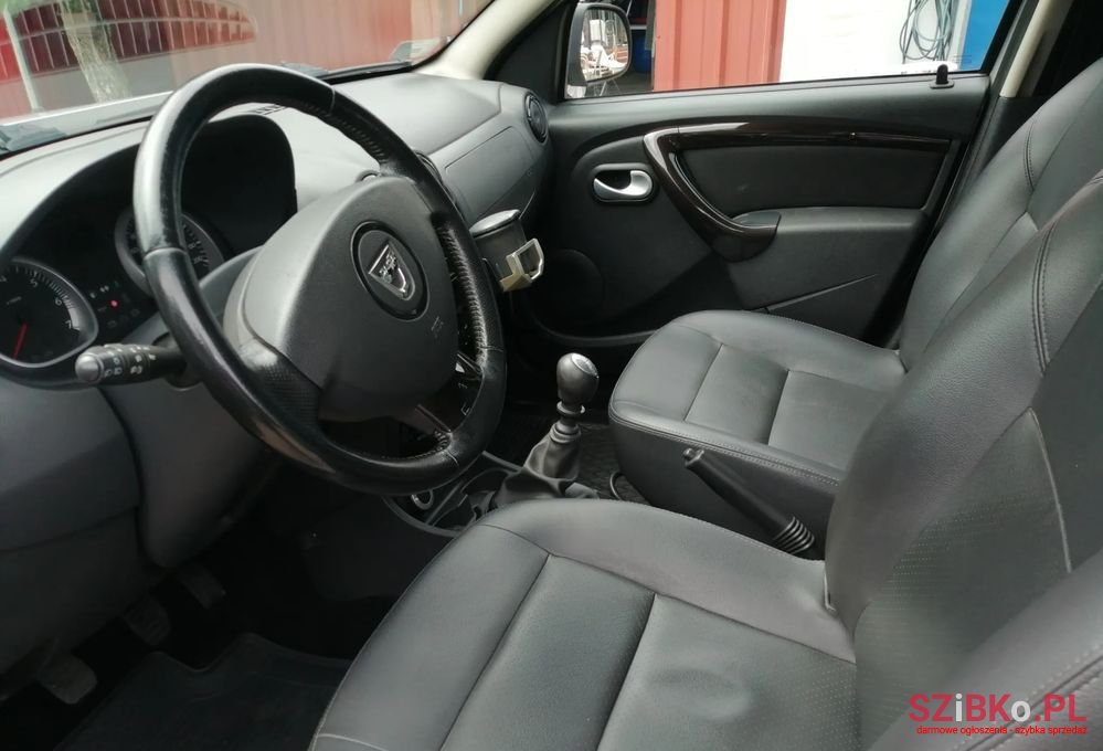 2011' Dacia Duster photo #3