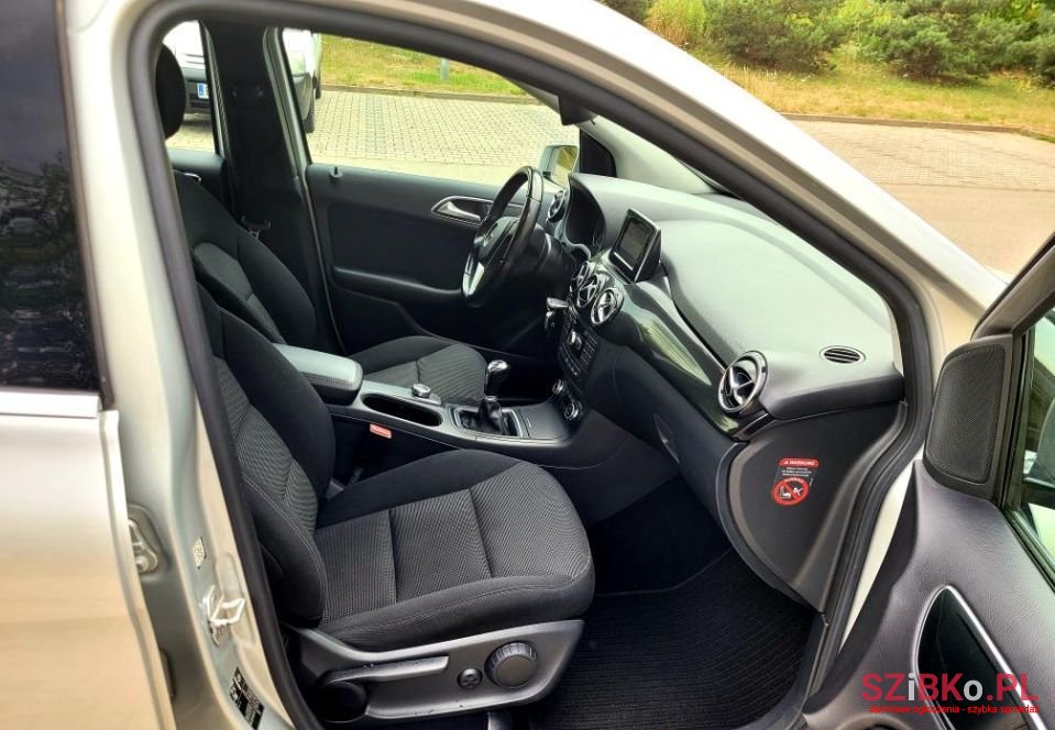 2013' Mercedes-Benz Klasa B photo #6