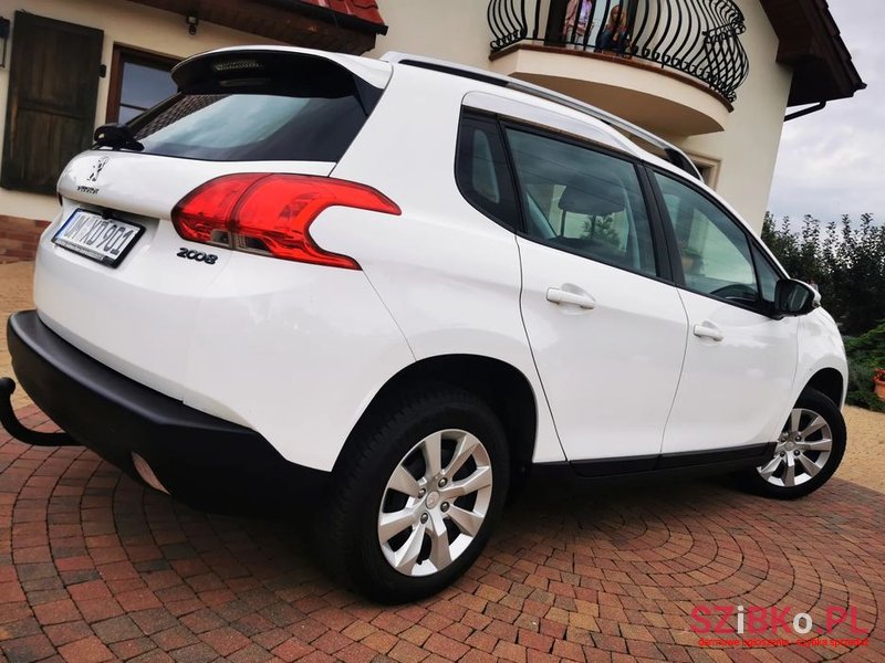 2015' Peugeot 2008 photo #2