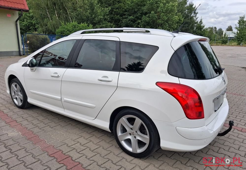 2010' Peugeot 308 120 Vti Platinum photo #2