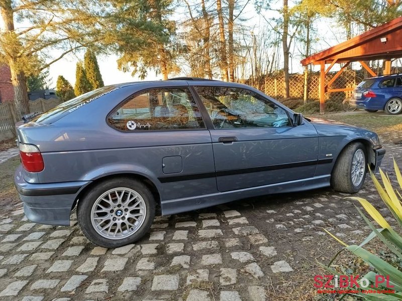 2000' BMW 3 Series 320I photo #3