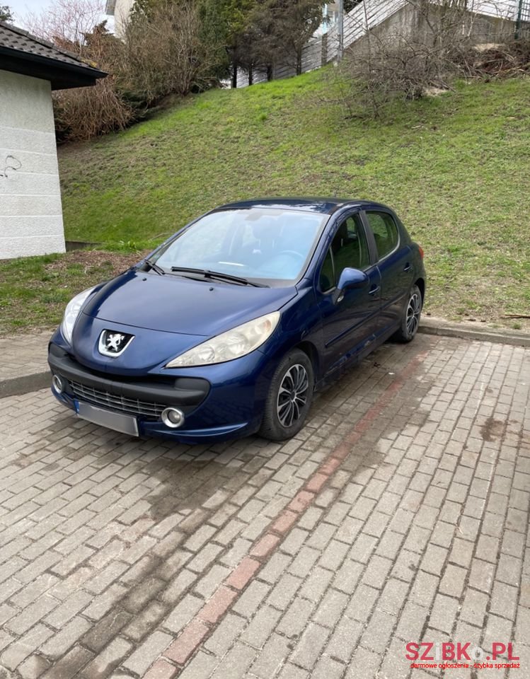 2008' Peugeot 207 1.6 Hdi Trendy photo #2