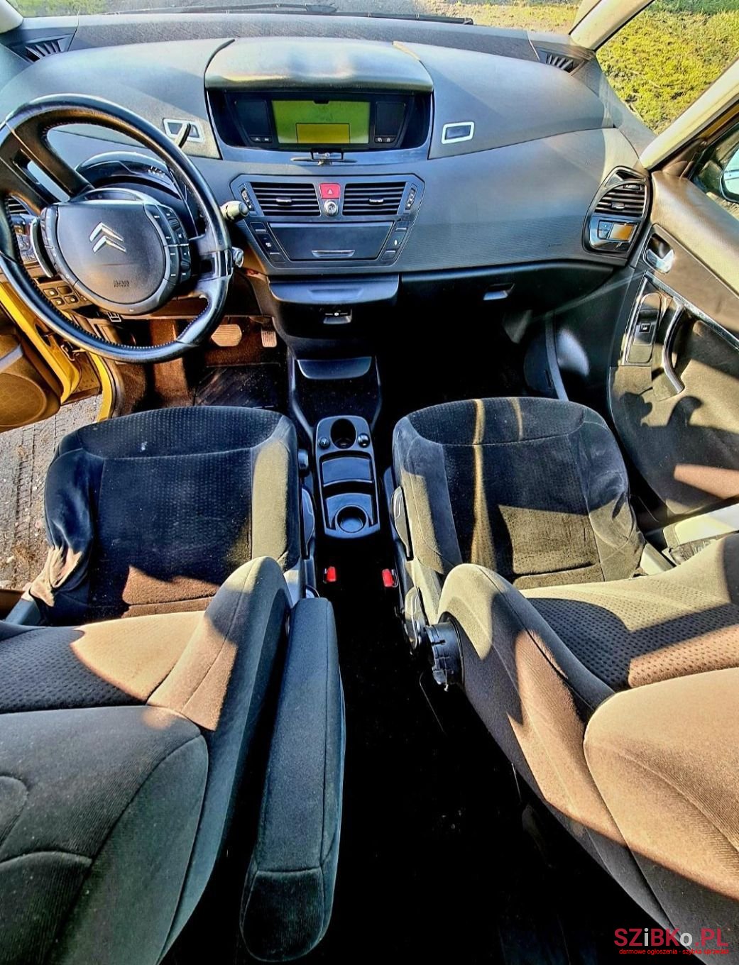 2009' Citroen C4 Picasso photo #6