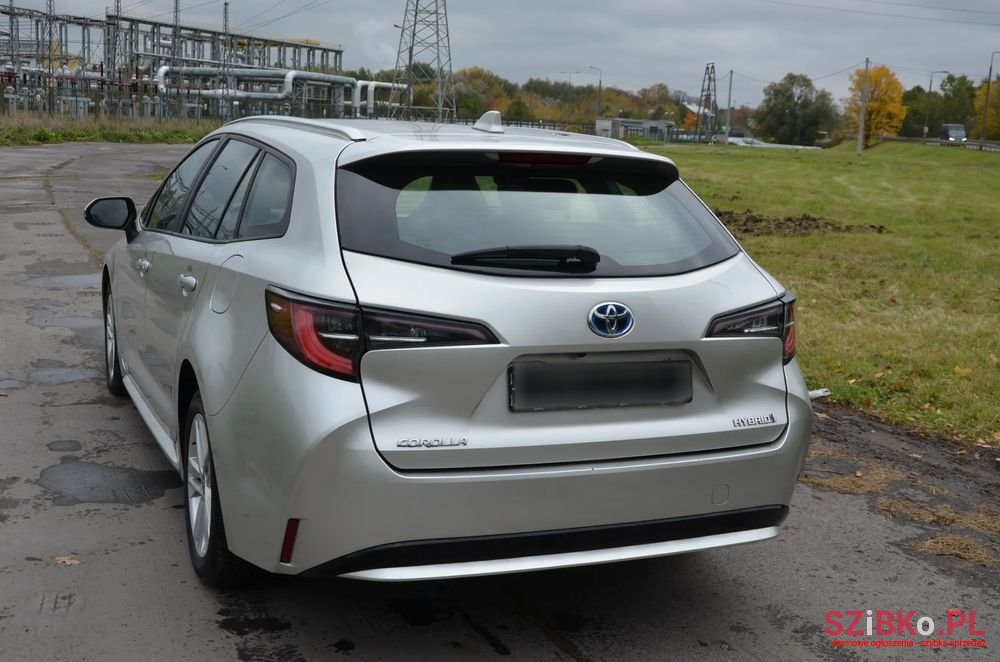 2022' Toyota Corolla 1.8 Hybrid Club photo #3