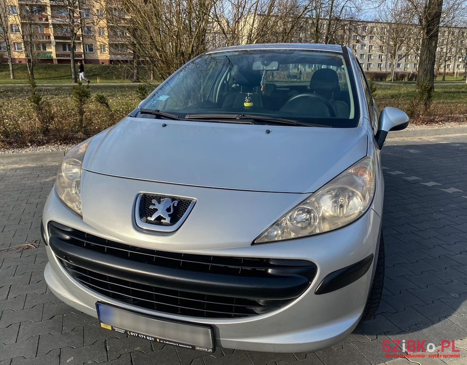 2008' Peugeot 207 1.4 Presence photo #1