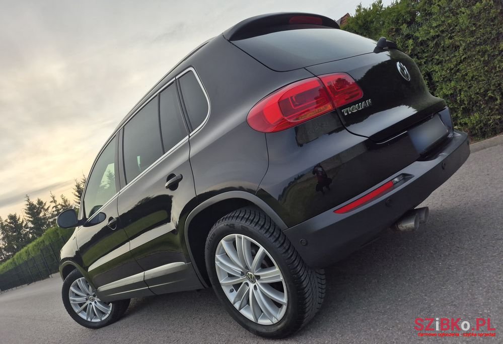 2016' Volkswagen Tiguan photo #4