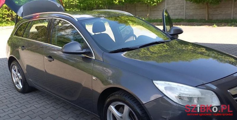 2009' Opel Insignia photo #1