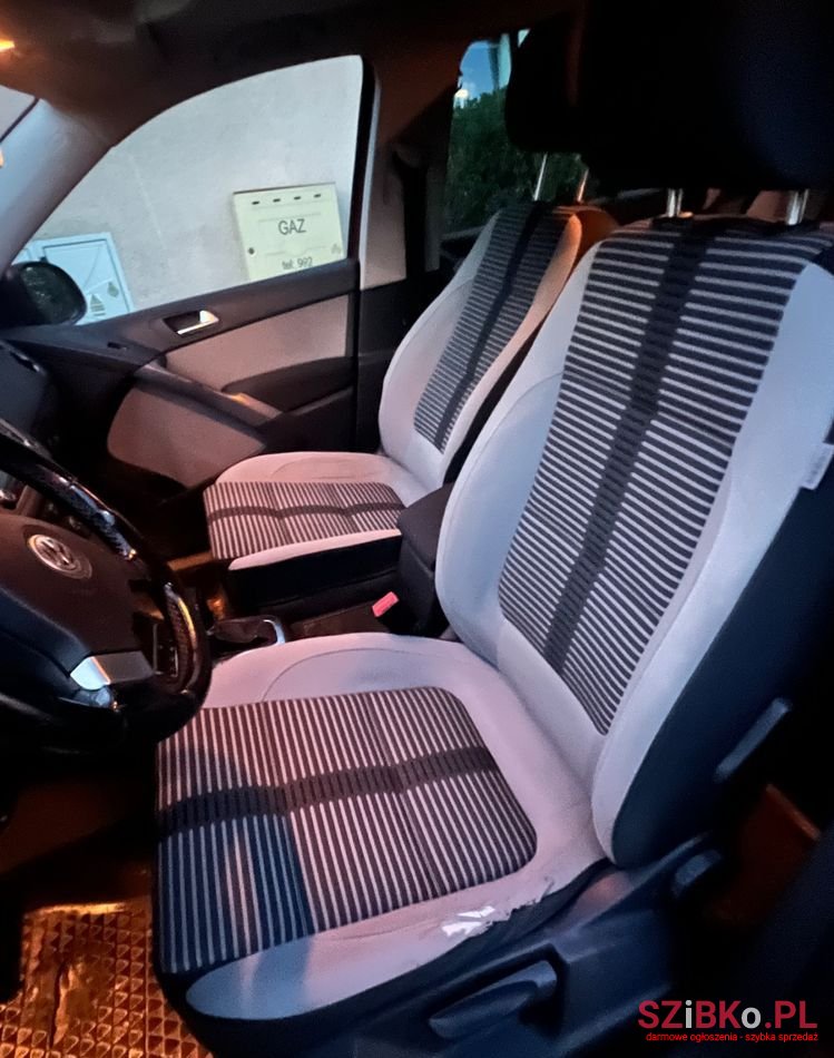 2009' Volkswagen Tiguan photo #3