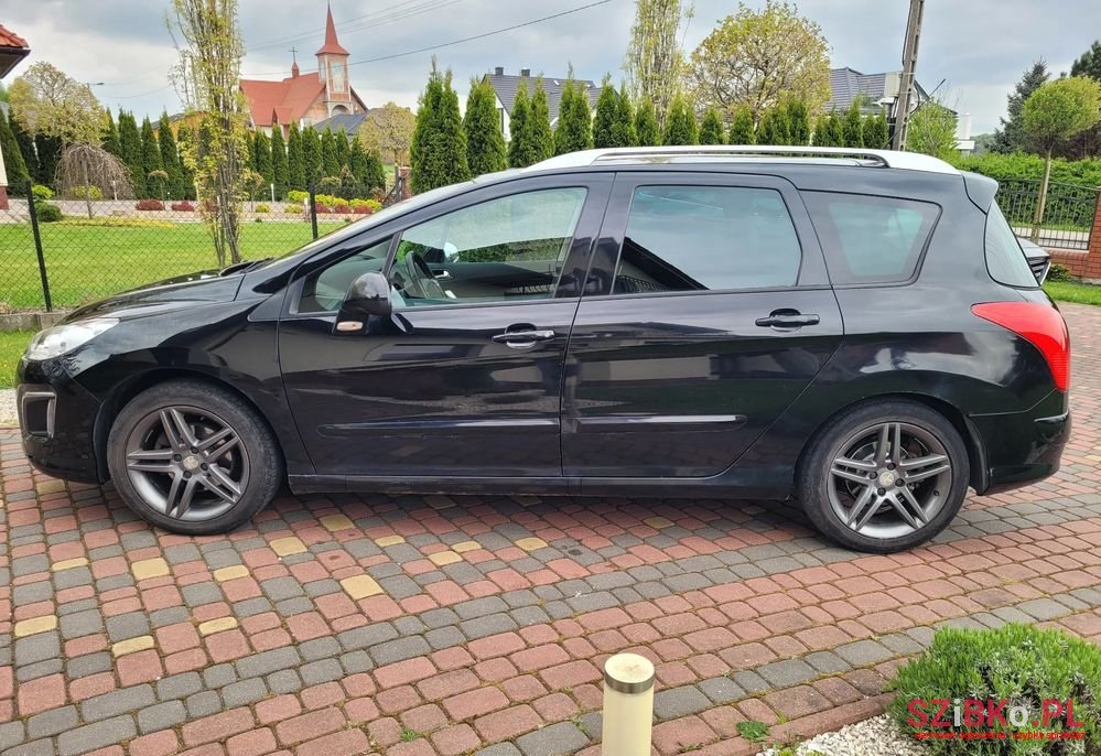 2012' Peugeot 308 photo #6