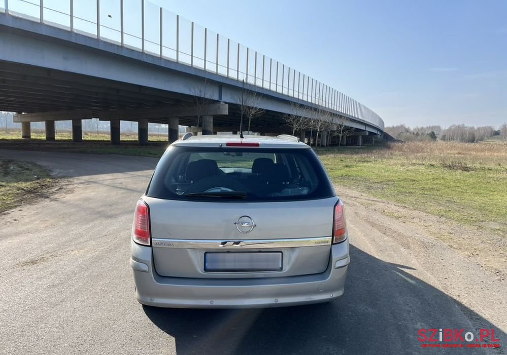 2006' Opel Astra photo #6