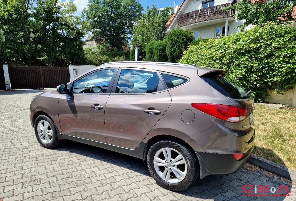 2011' Hyundai ix35 photo #4