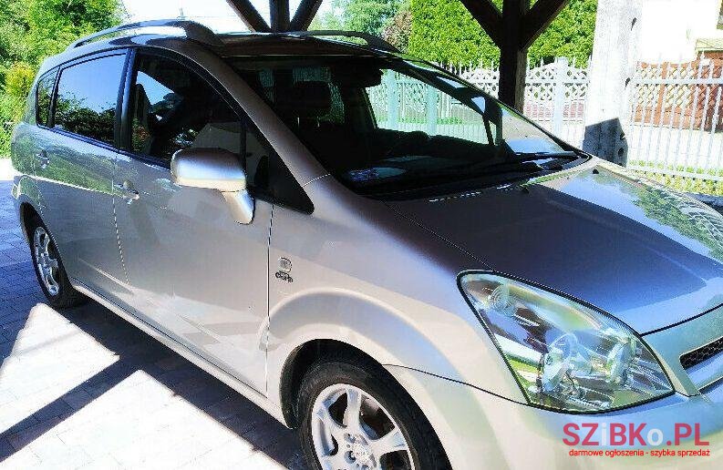 2004' Toyota Corolla photo #1