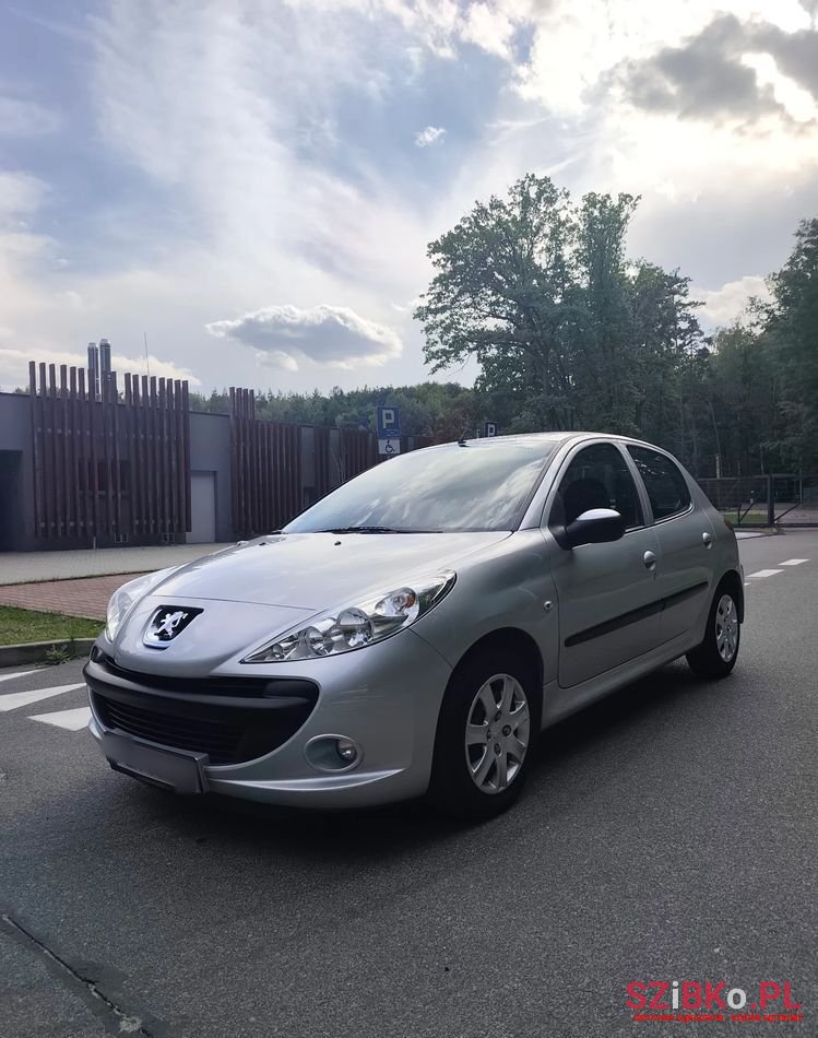 2010' Peugeot 206 Plus 1.4 Hdi Presence photo #1