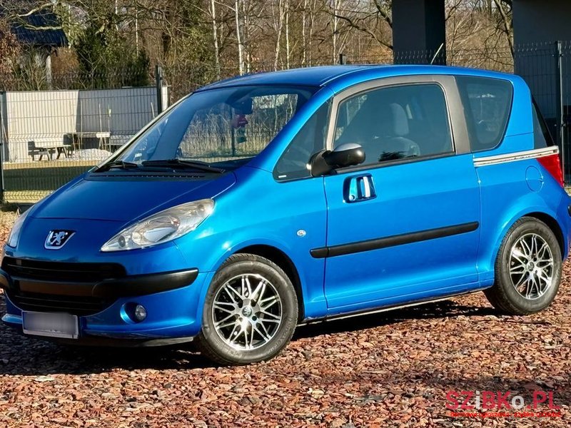 2006' Peugeot 1007 1.4 Trendy photo #2